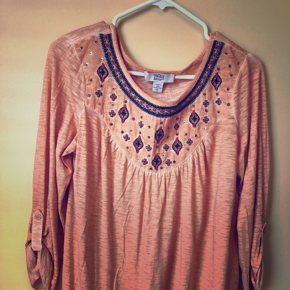 Vintage America Tunic with 3/4 buttoned sleeve.